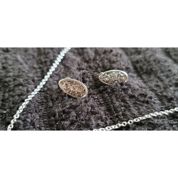 Avon elegant choker and earrings - Picture 2 of 5